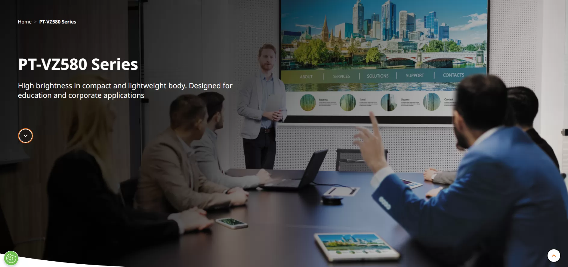 Máy chiếu Panasonic PT-VZ580